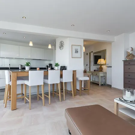 Centragence - L'hippodrome Apartment